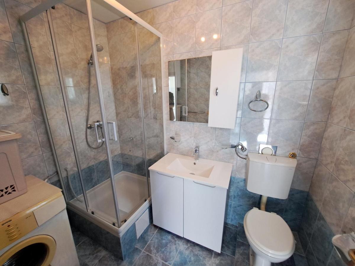 Mile Apartman *