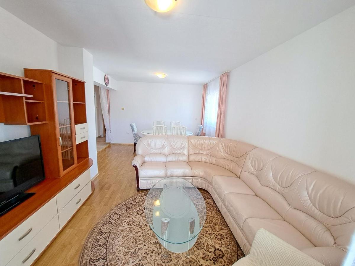 Mile Apartman