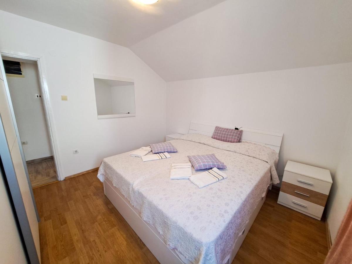 Mile Apartman